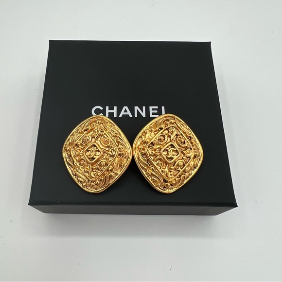 CHANEL Jewelry - Authentic Chanel 24k gold plated clip on earrings ❤️